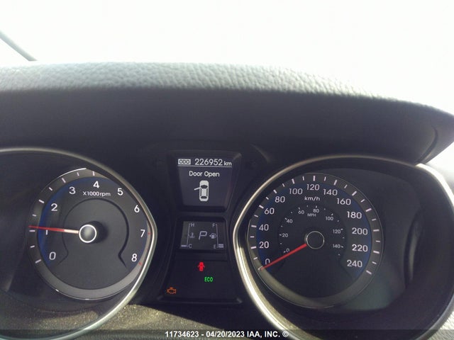 Hyundai Elantra Gt Gl 2015 KMHD25LH3FU250744 Image 8