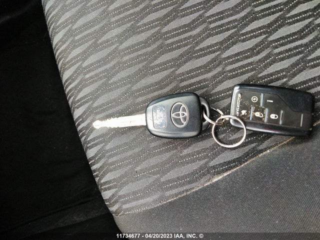 Toyota Yaris 2014 VNKKTUD36EA004185 Image 3