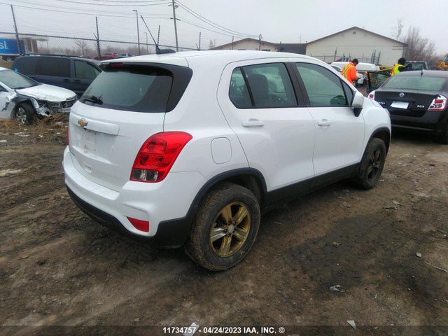 Chevrolet TRAX LS 2019 3GNCJNSB1KL153991 Image 5