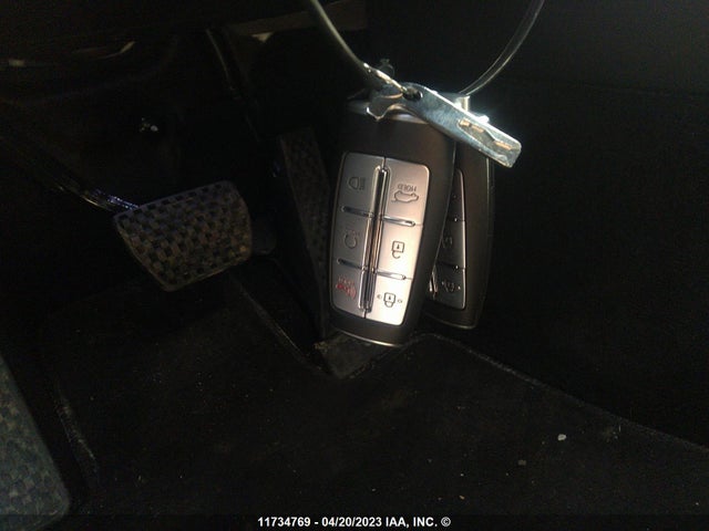 Genesis Gv70 2.5t Advanced 2023 KMUMADTB3PU092529 Image 3