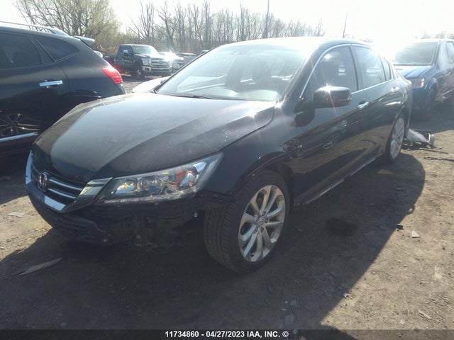 Honda Accord Touring 2014 1HGCR3F95EA801794 Image 2