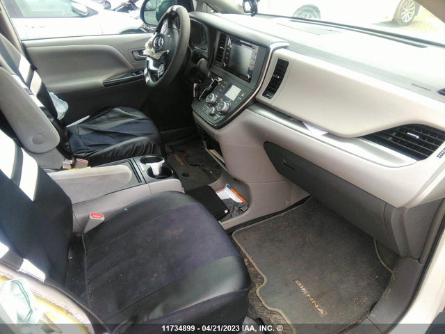 Toyota SIENNA LE 2019 5TDJZ3DC0KS213207 Image 5