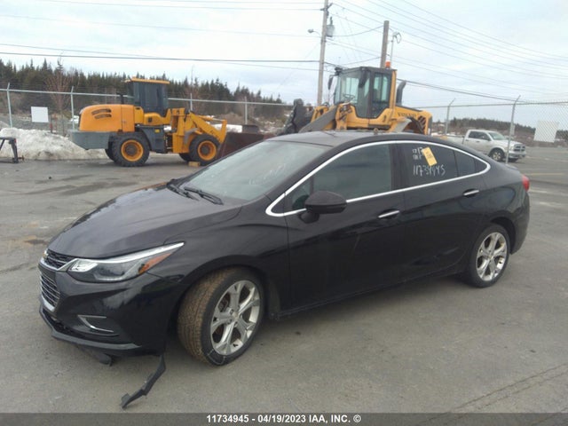 Chevrolet Cruze Premier 2017 1G1BF5SM6H7103309 Image 2