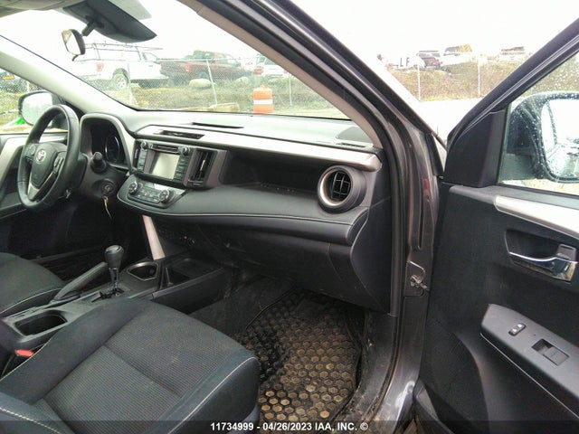 11734999 :رقم المزاد ، 2T3RFREVXHW624331 vin ، 2017 Toyota Rav4 Xle مزاد بيع