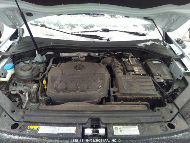 3VV4B7AX5KM043492 Volkswagen Tiguan Highline