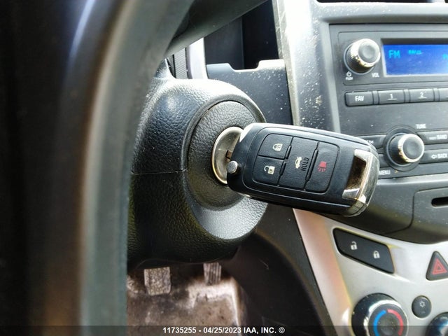 Chevrolet SONIC LS 2016 1G1JB5SH3G4106758 Image 11