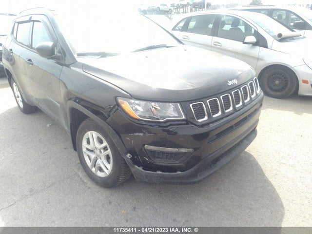 3C4NJDAB8JT209937 Jeep Compass Sport