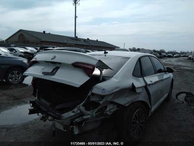 3VWE57BU6KM009640 Volkswagen JETTA SEL