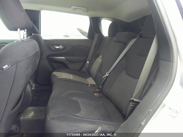 1C4PJMCB8MD137573 Jeep Cherokee North