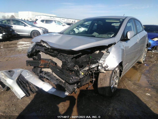 Hyundai ELANTRA GT 2014 KMHD25LH7EU177182 Image 2