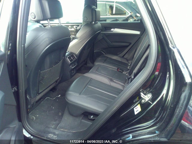 WA1FNAFY4J2073127 Audi Q5 Technik S-line