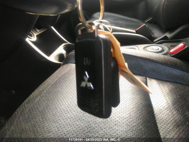 JA4AZ2A33GZ602194 Mitsubishi Outlander Es