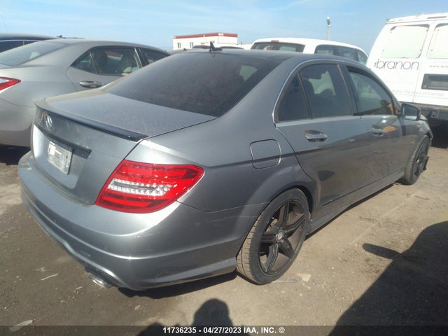 2012 Mercedes-benz C 350 4matic მანქანა იყიდება აუქციონზე, vin: WDDGF8JB3CA605968, აუქციონის ნომერი: 11736235