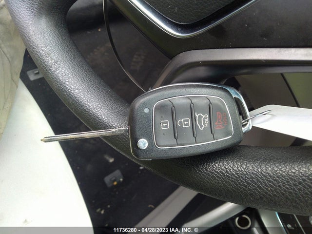 Hyundai Sonata 2.4l Gl 2015 5NPE24AF6FH195463 Image 3