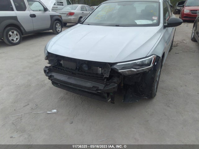 3VWE57BU1KM017998 Volkswagen JETTA SEL