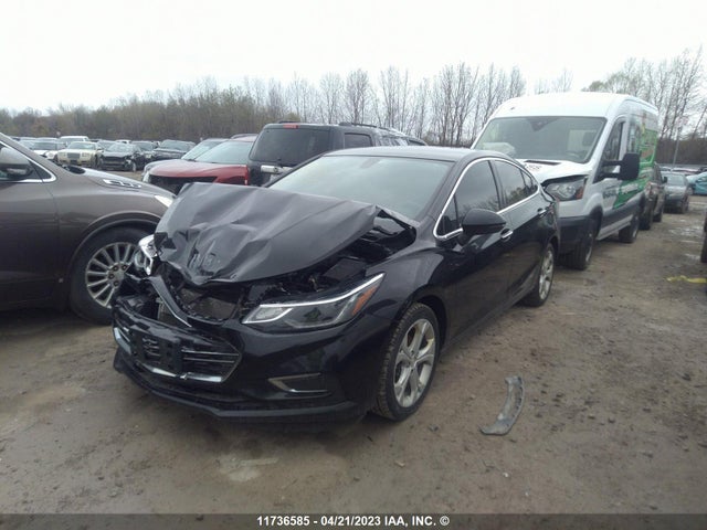 Chevrolet Cruze Premier 2018 1G1BF5SM4J7157553 Image 2