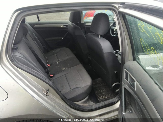 3VW217AU9HM044360 Volkswagen Golf S/wolfsburg/se/sel