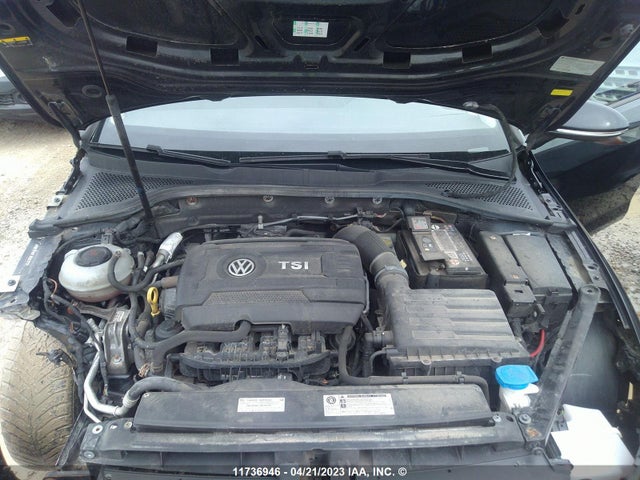 11736946 :رقم المزاد ، 3VWG17AU1JM281727 vin ، 2018 Volkswagen Golf Trendline/comfortline مزاد بيع