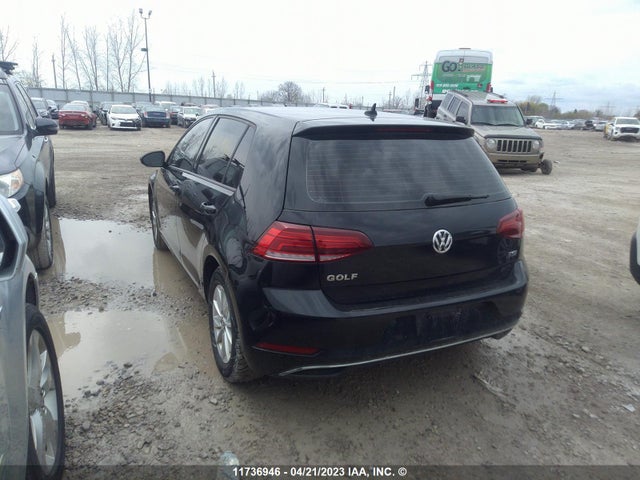 11736946 :رقم المزاد ، 3VWG17AU1JM281727 vin ، 2018 Volkswagen Golf Trendline/comfortline مزاد بيع