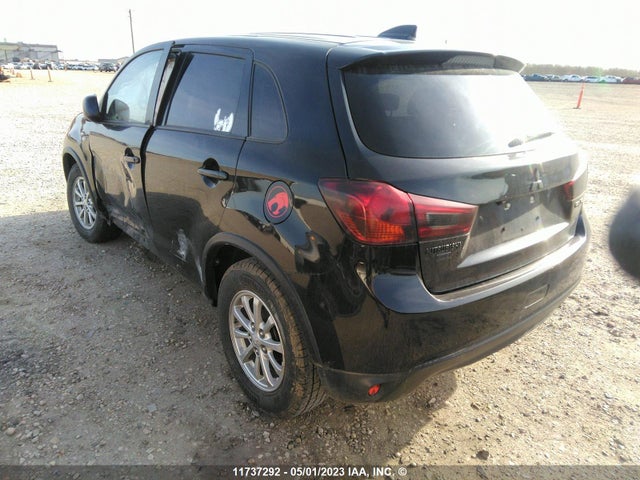 JA4AJ3AU3HZ600999 Mitsubishi RVR SE