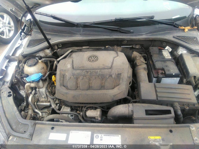 Volkswagen PASSAT 2018 1VWAA7A30JC027215 Image 11