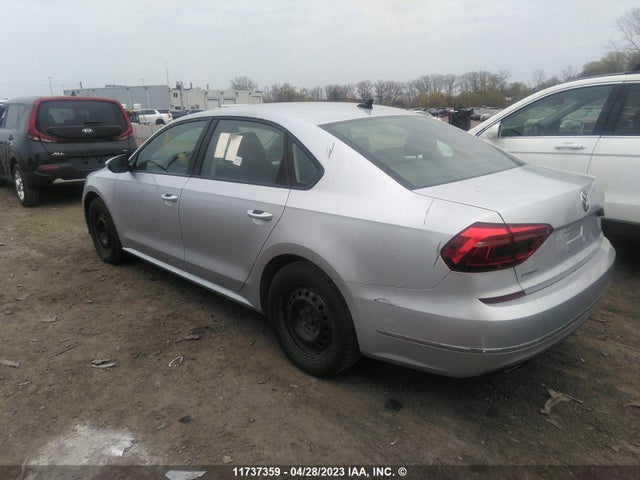 Volkswagen PASSAT 2018 1VWAA7A30JC027215 Image 4