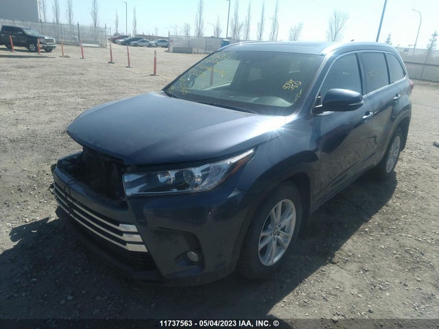 Toyota Highlander Limited 2017 5TDDZRFH7HS450312 Image 2