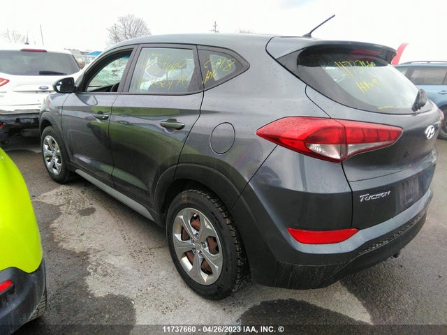 Hyundai TUCSON SE 2018 KM8J23A48JU618349 Image 3