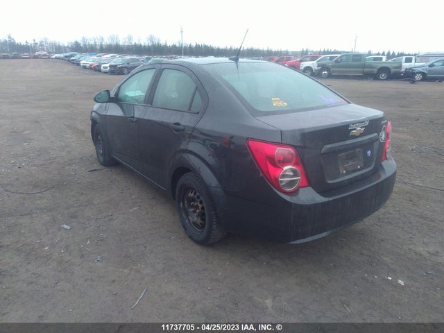 Chevrolet SONIC LS 2014 1G1JA5EH9E4237902 Image 4