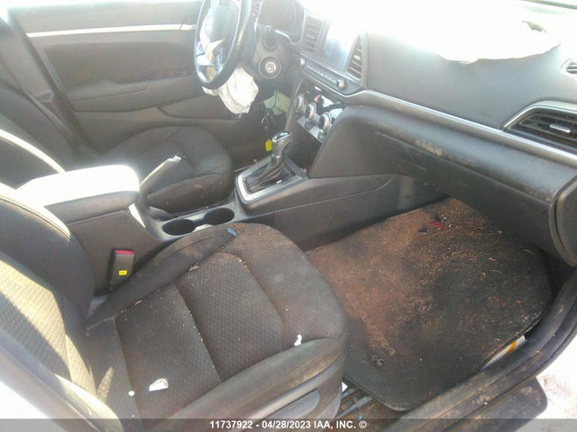 Hyundai Elantra Preferred 2019 KMHD84LF4KU740725 Image 7