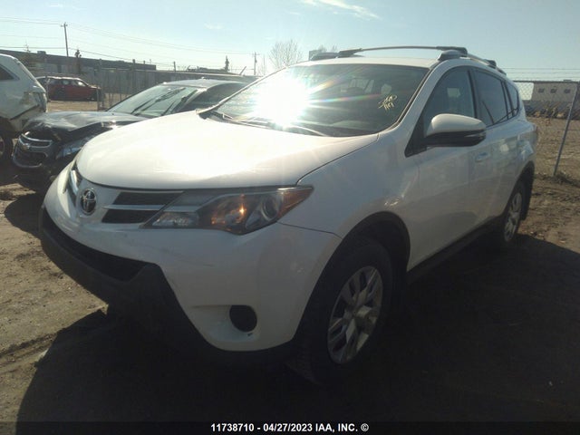 Toyota RAV4 LE 2015 2T3BFREV8FW364655 Image 2