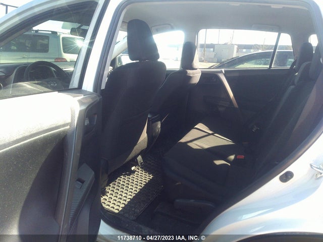 Toyota RAV4 LE 2015 2T3BFREV8FW364655 Image 8