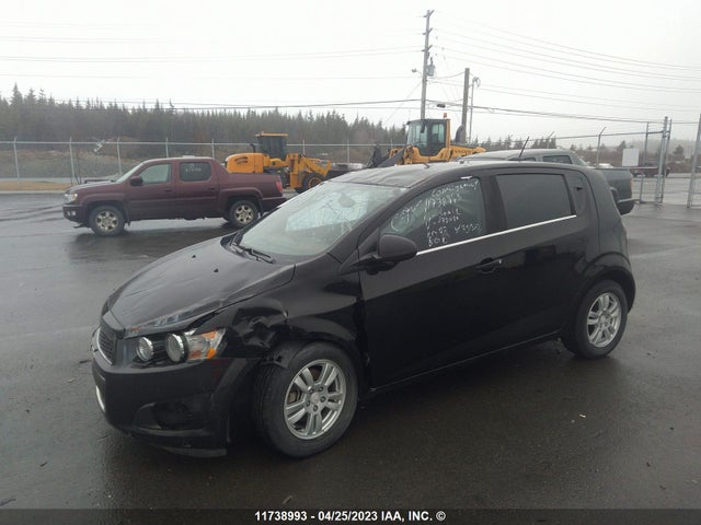 Chevrolet SONIC LT 2016 1G1JC6SB3G4172080 Image 2