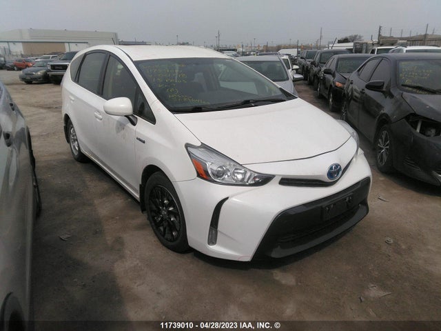 Toyota PRIUS V 2015 JTDZN3EU8FJ021798 Image 1