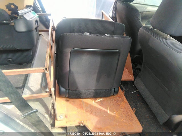 Toyota PRIUS V 2015 JTDZN3EU8FJ021798 Image 9