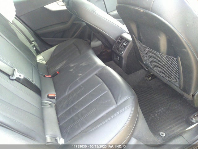 WAUBNAF41JA014363 Audi A4 Sedan Progressiv