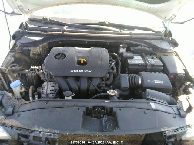 Hyundai Elantra Le 2017 5NPD74LF1HH045726 Image 12