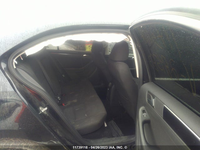 3VWD67AJ3GM284583 Volkswagen Jetta Sedan Comfortline