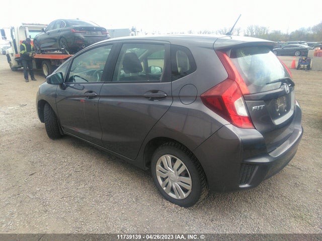 Honda FIT LX 2016 3HGGK5H57GM102474 Image 3