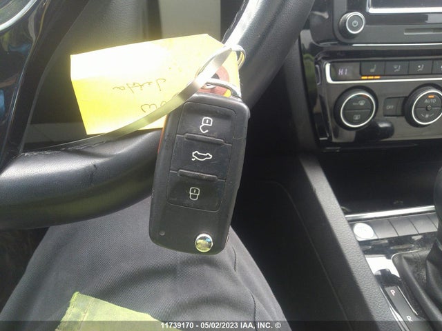11739170 :رقم المزاد ، 3VWLA7AJ2FM264396 vin ، 2015 Volkswagen Jetta Sedan Highline مزاد بيع
