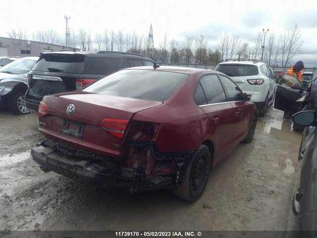 11739170 :رقم المزاد ، 3VWLA7AJ2FM264396 vin ، 2015 Volkswagen Jetta Sedan Highline مزاد بيع