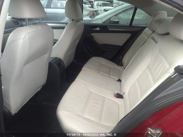 11739170 :رقم المزاد ، 3VWLA7AJ2FM264396 vin ، 2015 Volkswagen Jetta Sedan Highline مزاد بيع