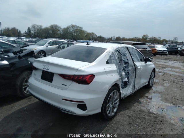 WAUGUCGY8NA020396 Audi A3 Sedan Komfort