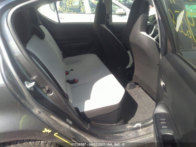 Toyota PRIUS C 2017 JTDKDTB35H1596508 Image 8
