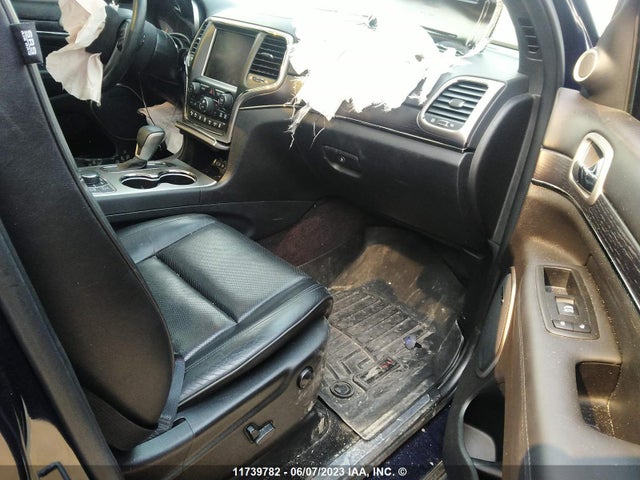 1C4RJFCG0JC398956 Jeep Grand Cherokee Overland