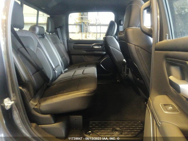 1C6SRFVT0NN158585 RAM 1500 Sport