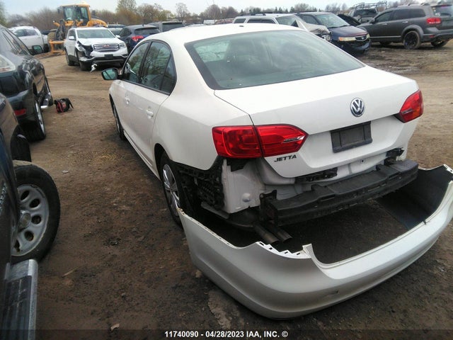 11740090 :رقم المزاد ، 3VW2K7AJ0DM372294 vin ، 2013 Volkswagen Jetta S مزاد بيع