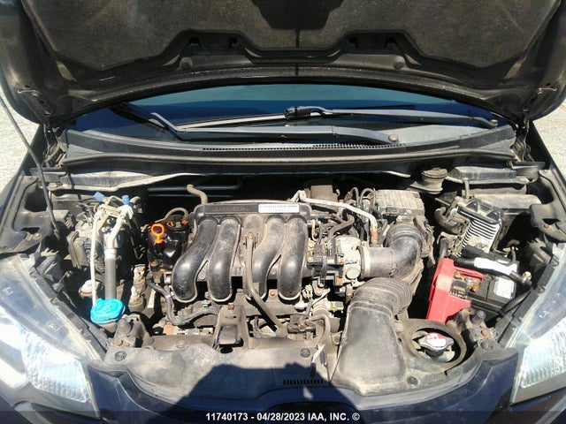 Honda FIT LX 2015 3HGGK5H58FM100506 Image 10