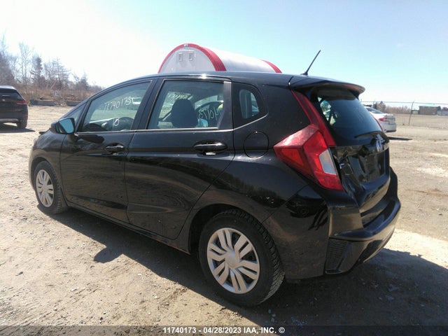 Honda FIT LX 2015 3HGGK5H58FM100506 Image 3