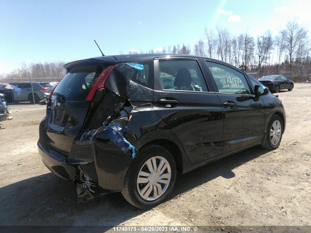Honda FIT LX 2015 3HGGK5H58FM100506 Image 4
